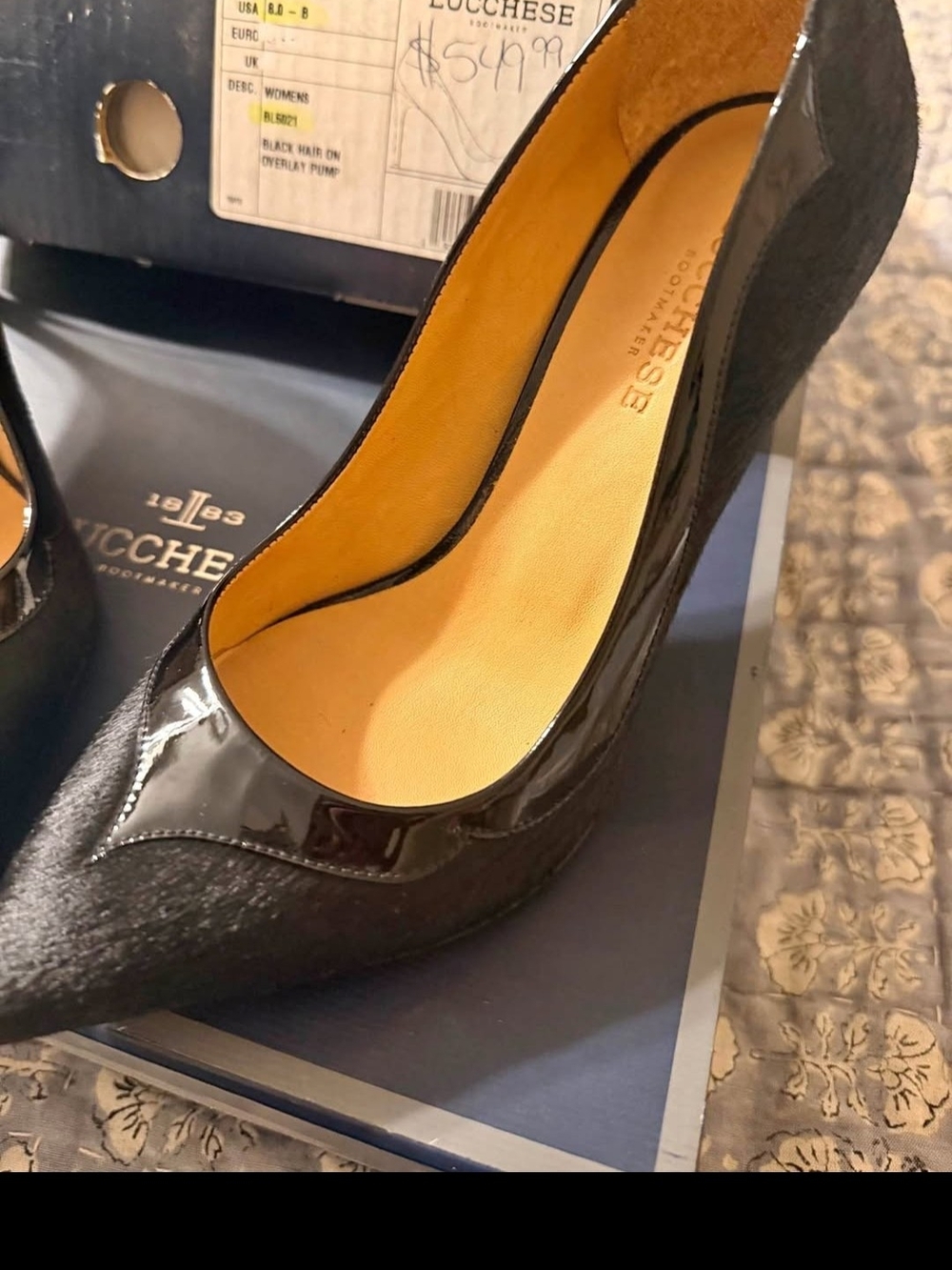 Lucchese Black Pointed-Toe Mixed-Texture Pump